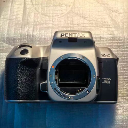 外观新PENTAX Z-5胶片单反机身，银色款，机身编号6410240有故障