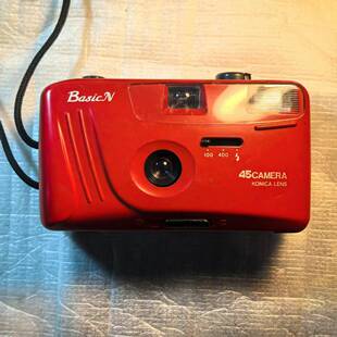 Konica Basic N 45camera胶片相机，红色机身，柯尼卡定焦镜头