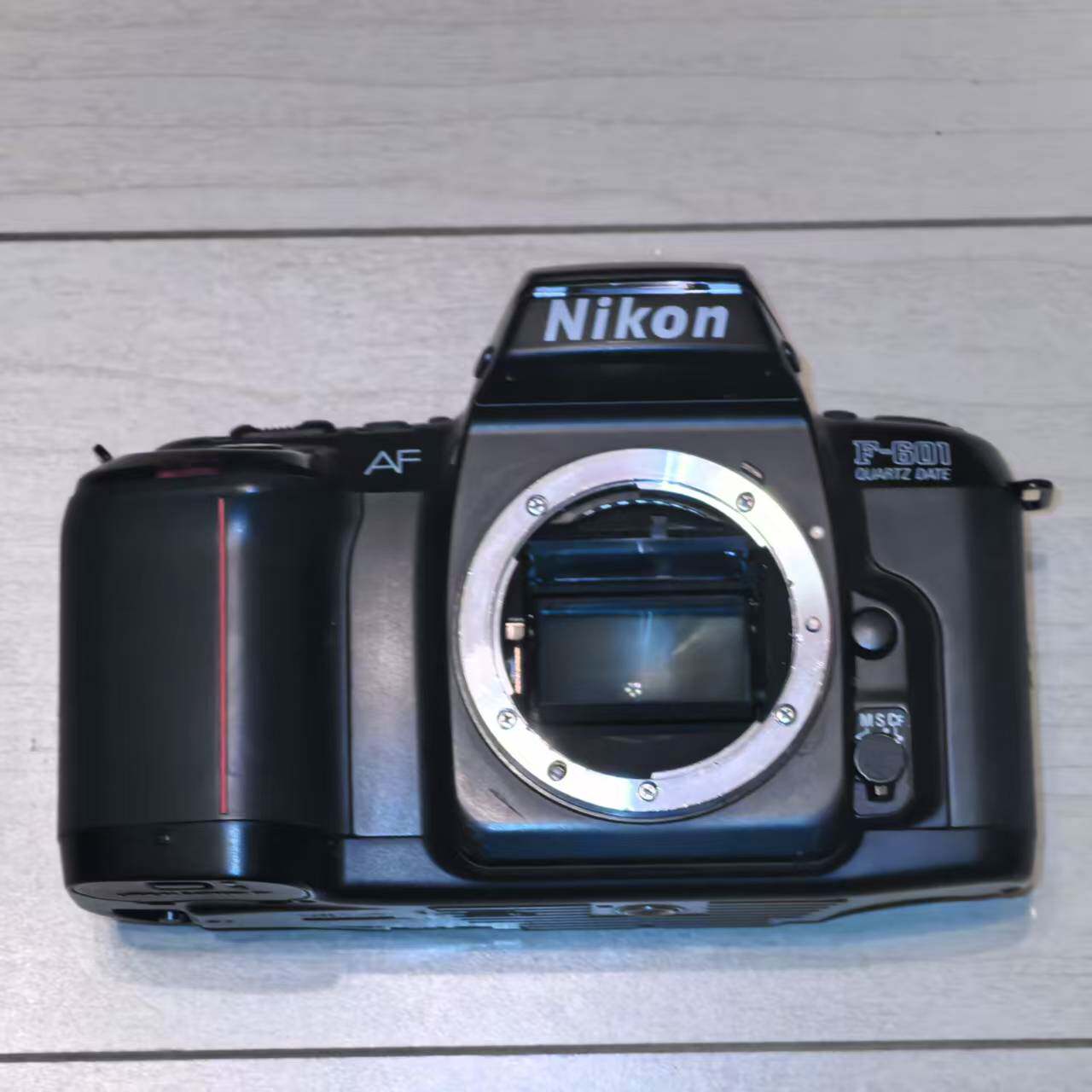 NIKON F601,尼康F601机身
