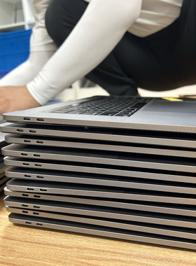 苹果19款笔记本下半套A1990 i9 2.3 16 512G 4G显卡原装主机无头