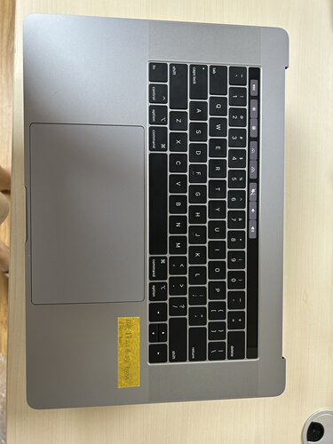 苹果18款A1990下半套MR932笔记本主机无头骑士原装i7 16G 256G 4G