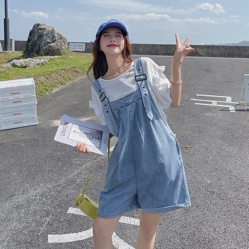背带短裤女夏季2022新款大码胖mm宽松卷边五分裤子甜辣减龄连体裤