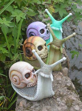 跨境新品万圣节摆件骷髅蜗牛头骨雕塑花园家居装饰树脂工艺品