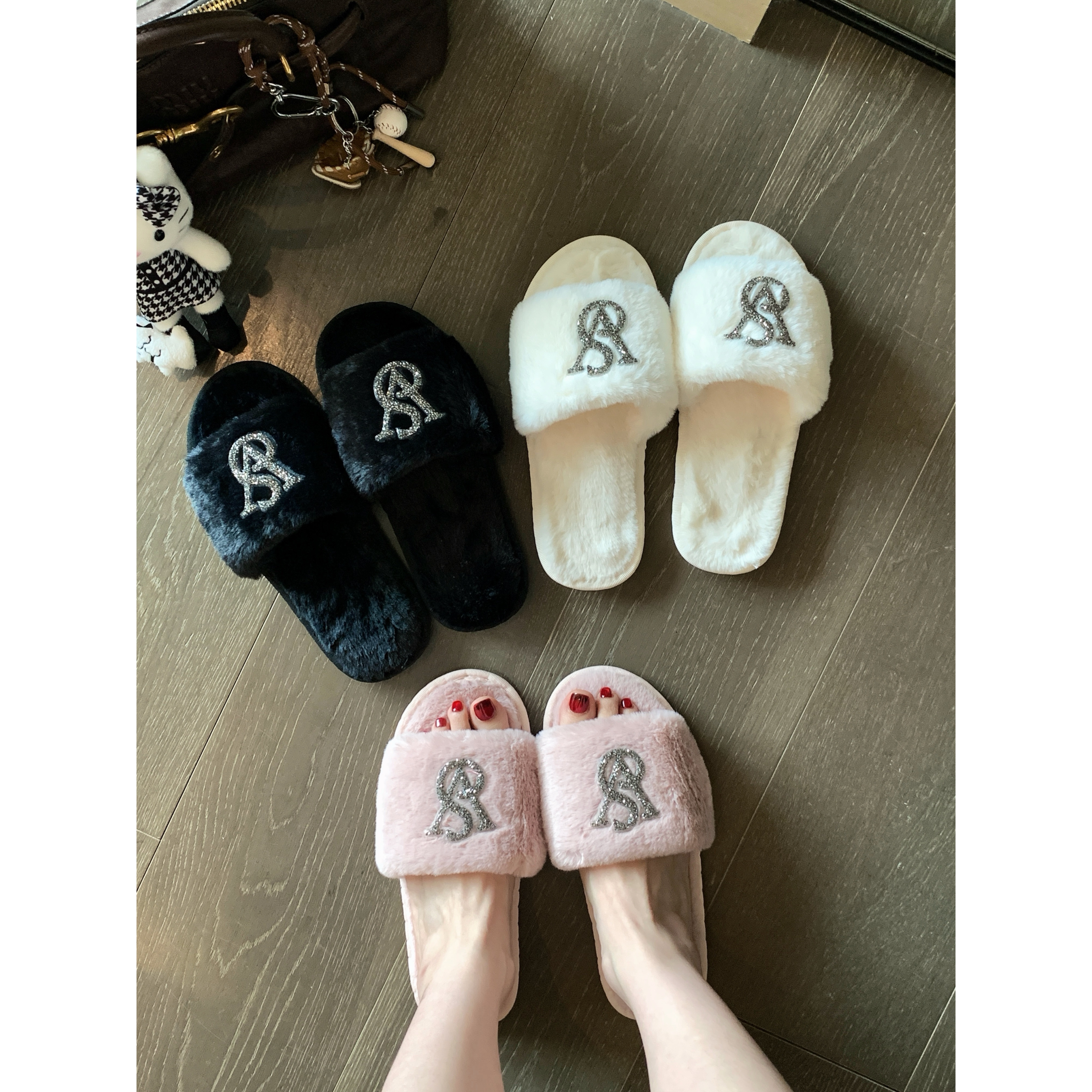 小象毛茸茸亮钻居家保暖拖鞋