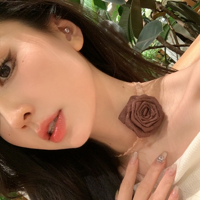 美拉德穿搭棕玫瑰花锁骨链choker颈链毛衣链轻奢项链女