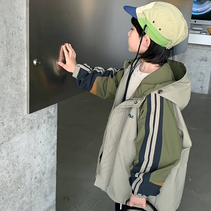 官方正品男童外套春秋款2026新款中大儿童秋装炸街连帽风衣男孩秋