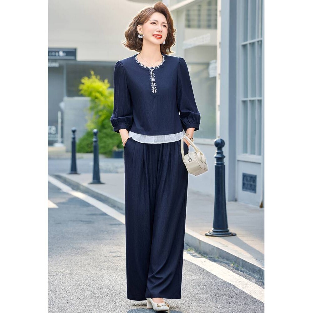 官方正品妈妈春装洋气高贵套装女2026新款中老年人春季显瘦小衫两