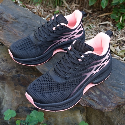 外贸秋款新品带碳板高足弓避震防滑跑鞋飞织透气轻跑健身健步女鞋