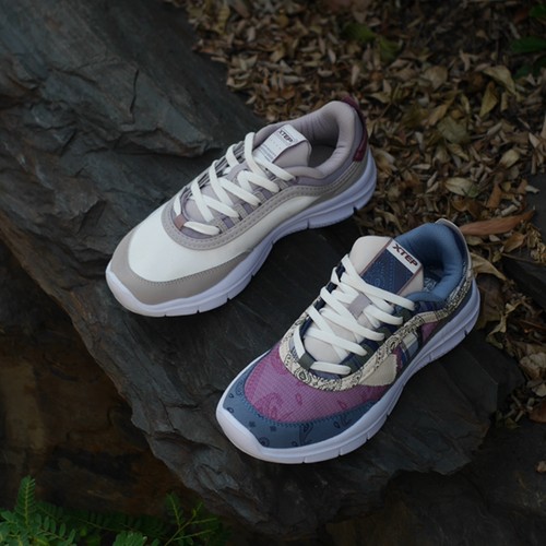 出日本外贸小码超轻运动鞋