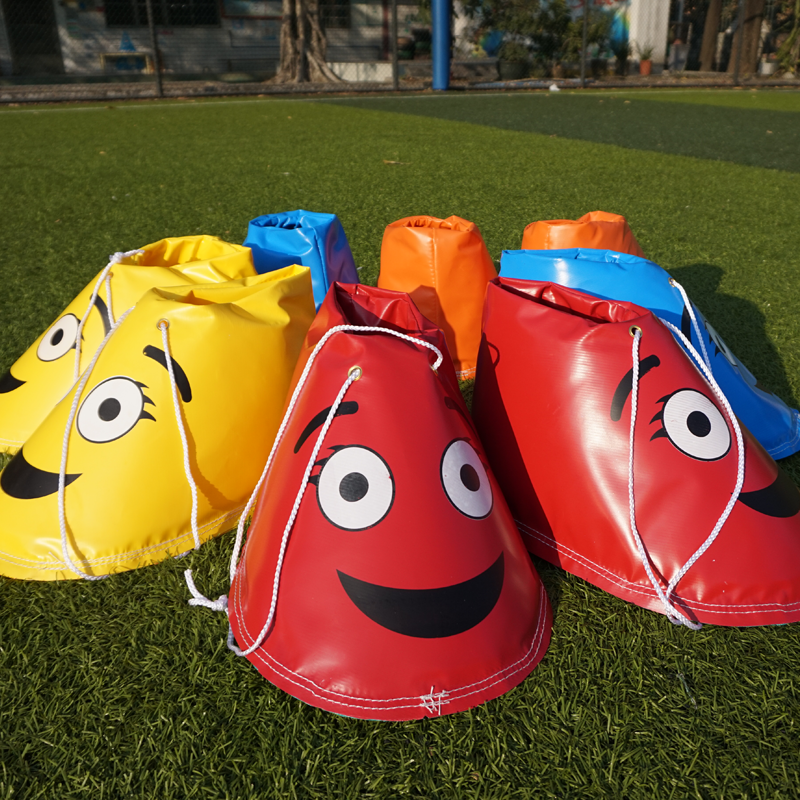 Fun games props happy big shoes down to earth portable giant shoes sports equipment happy big feet