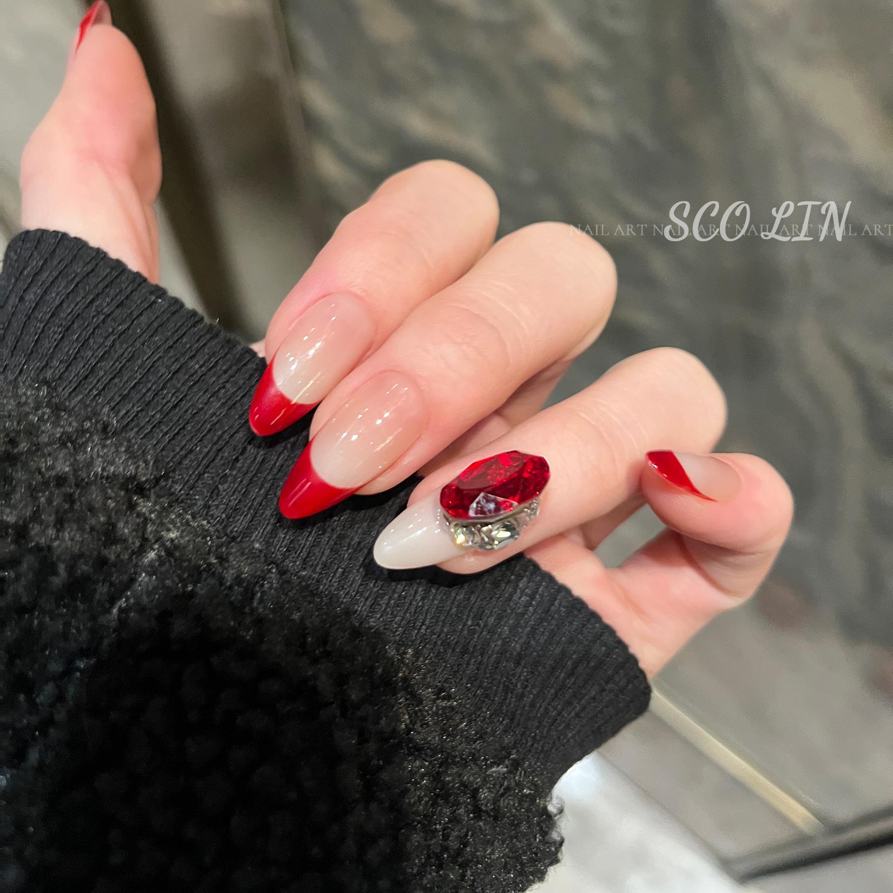 渐变红色法式东洲水晶定制穿戴甲