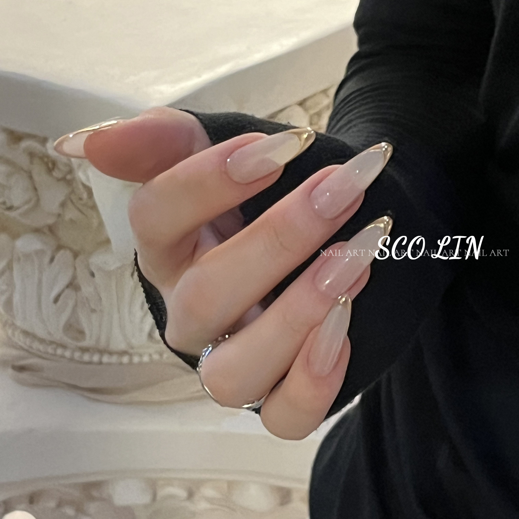 scolin【轻氧】裸色渐变金色立体法式 优雅美甲长尖圆定制穿戴甲