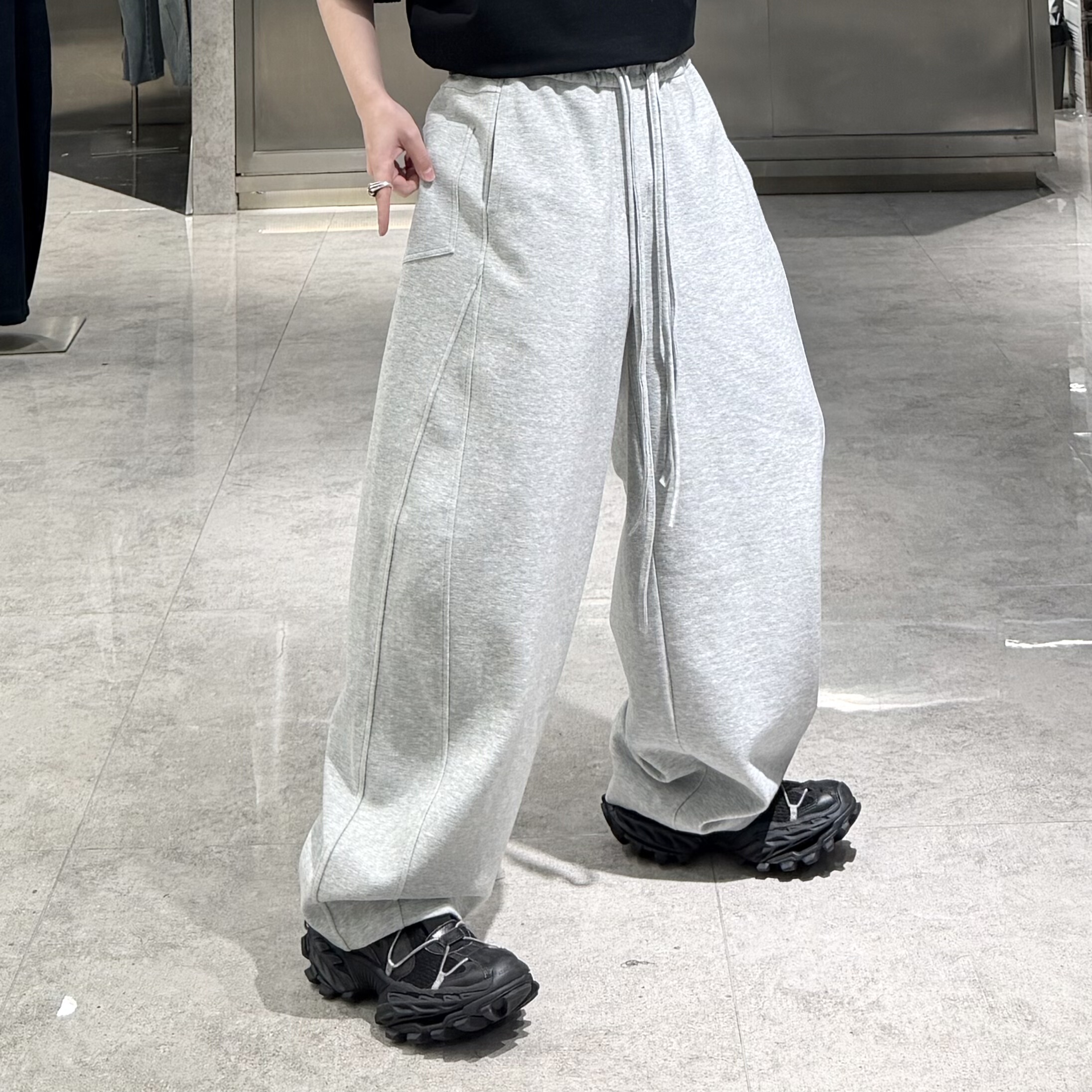 潮牌春季直筒卫裤男韩版纯色结构拼接宽松青年垂感帅气阔腿休闲裤