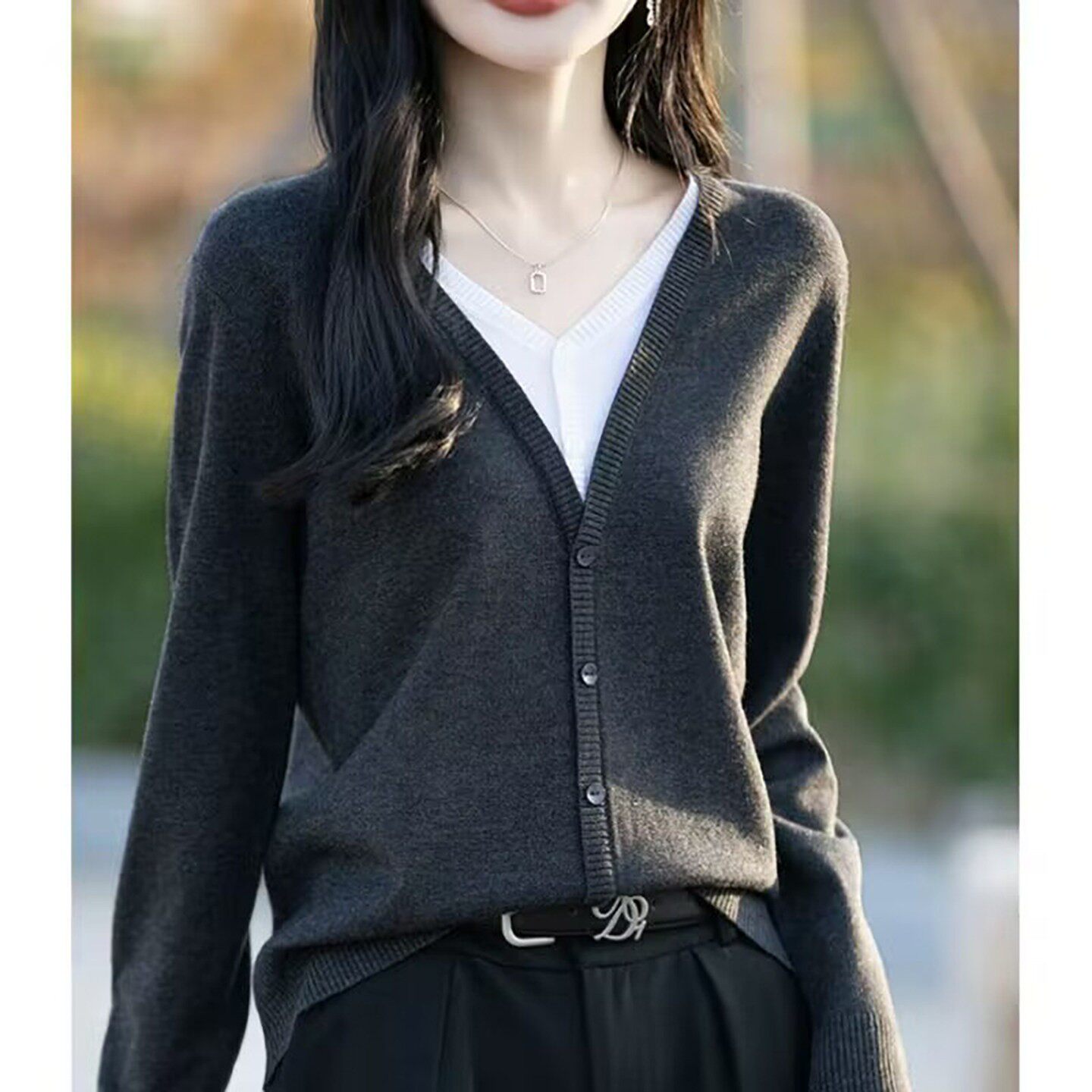 维干女装推荐2026新款假两件针织衫秋季女士宽松毛衣外搭V领上a4