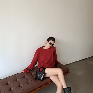 宽松显瘦百搭上衣1T281 新款 摩登197慵懒风圆领长袖 T恤女2026春季