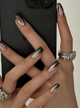 海莉同款手工指甲贴片 黑色渐变银美甲成品 持久防水可拆新娘甲片