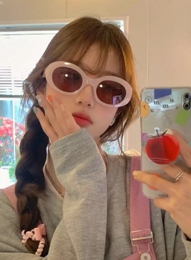 复古凯旋门网红同款墨镜女显脸瘦气质高级感夏季2023椭圆太阳镜女
