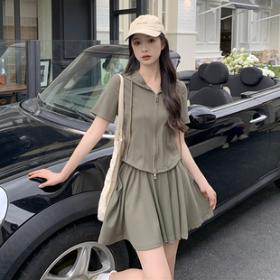 辣妈款 哺乳套装 鱼骨正肩连帽上衣显瘦阔腿短裤 大码 外出喂奶服 夏季