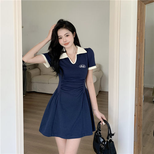 哺乳连衣裙刺绣polo领收腰a字裙