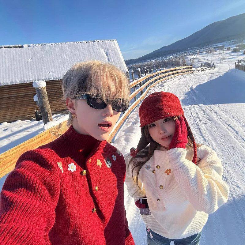 红色情侣装上衣anfit秋冬季毛衣高级感le套头针织衫新年男女圣诞c