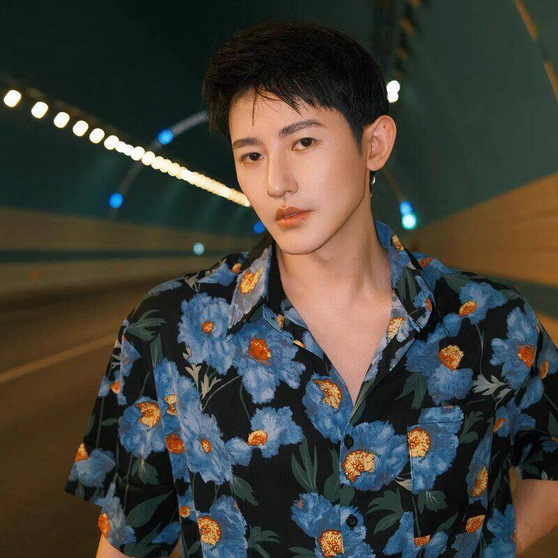 小衬衣满印冰丝男花朵风款花宽松