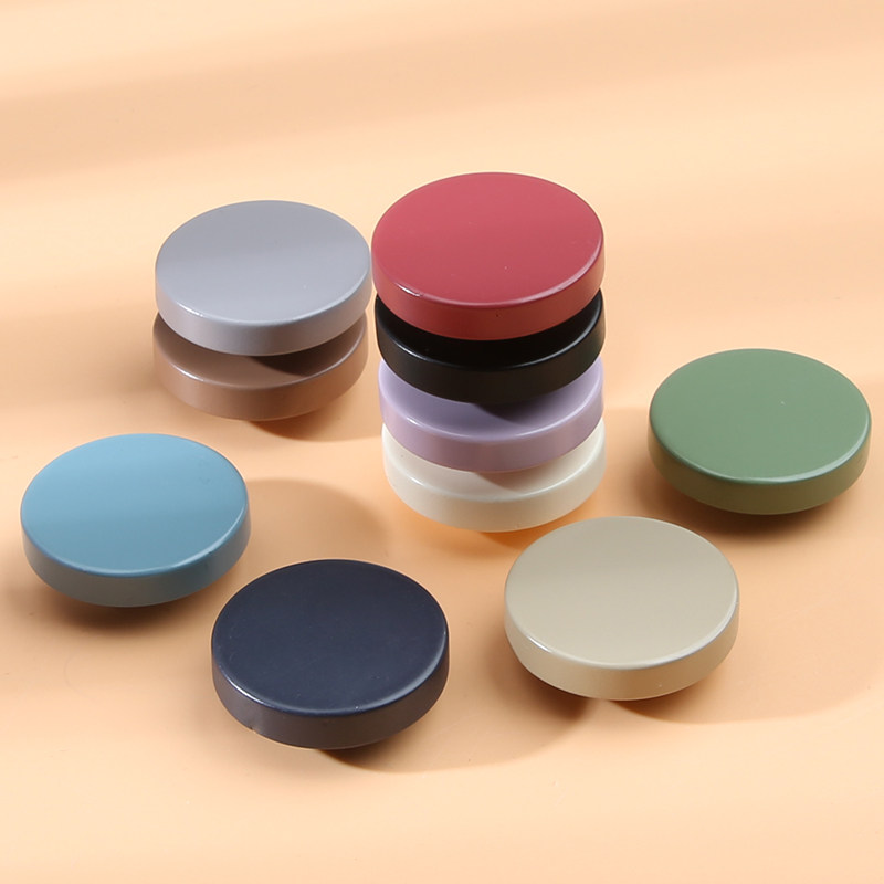 树脂衣服装饰纽扣彩色圆边黑色