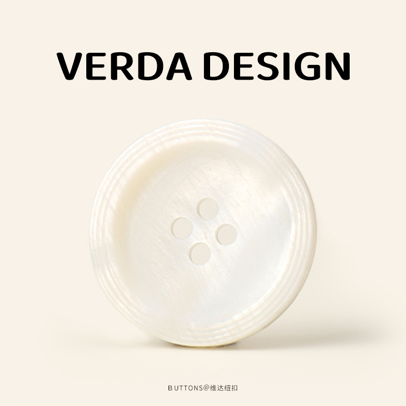 天然贝壳纽扣高档外套四眼装饰扣