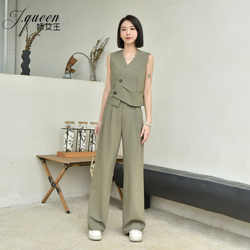 娇女王马甲阔腿裤套装