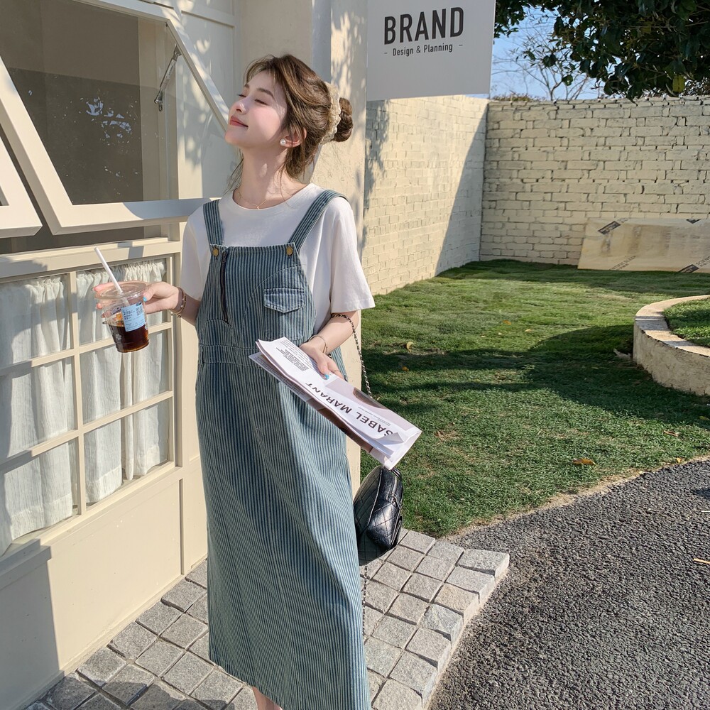 高级小众薄款牛仔条纹背带连衣裙女夏季超火好看慵懒减龄宽松长裙,女装连衣裙,2C161
