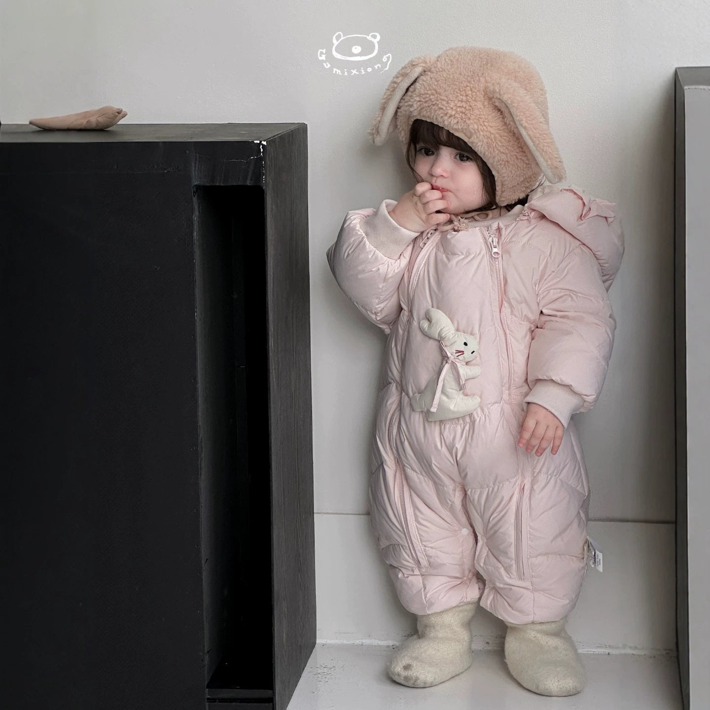 婴儿羽绒服连体衣洋气公主白鸭绒爬服超萌可爱冬季新生儿外出服厚