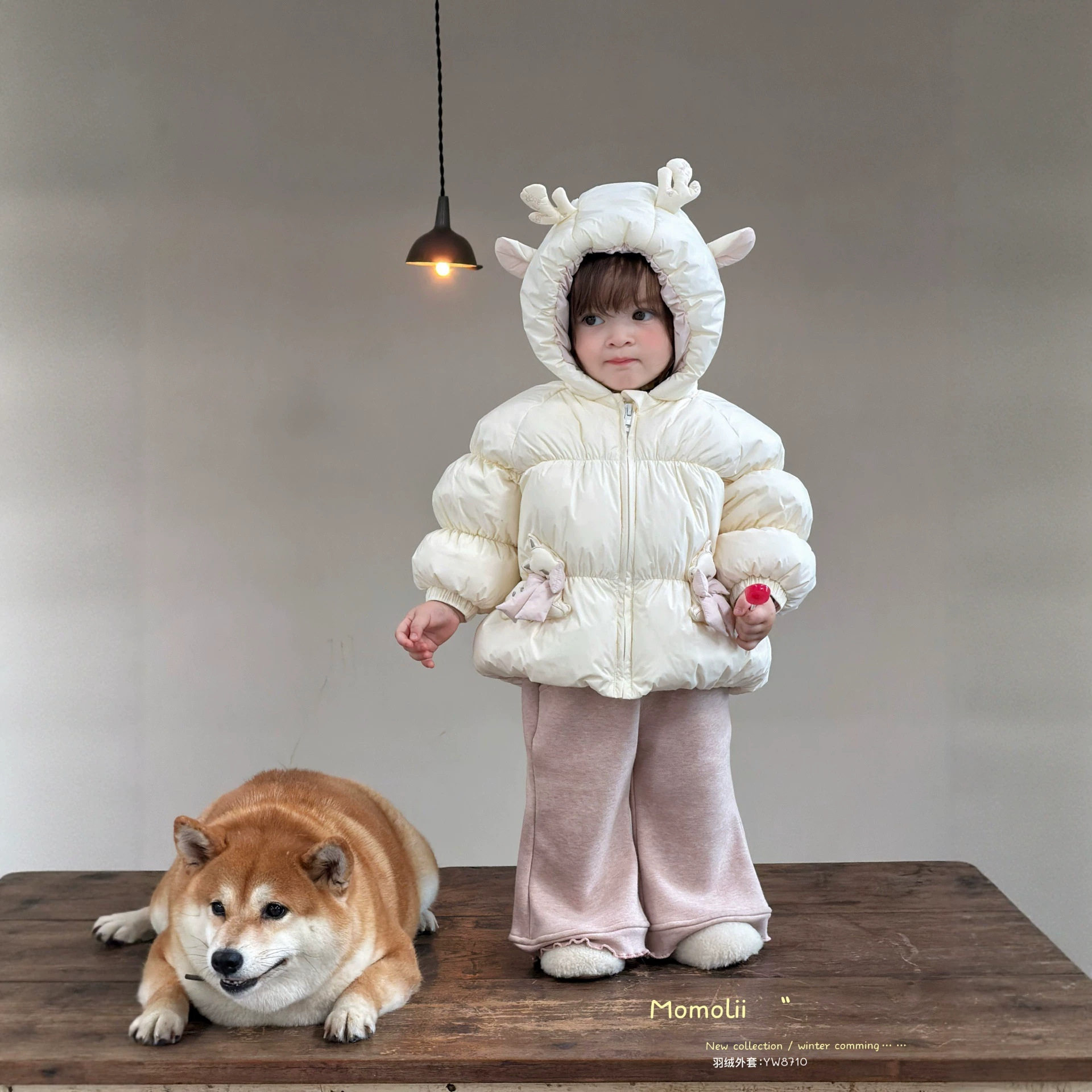 茉茉哩女宝宝羽绒服外套韩版公主幼儿童90白鸭绒冬装外出连帽8710
