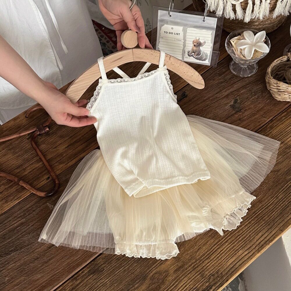 INS款夏季婴幼儿镂空花边吊带配网纱裙短裤女宝宝两件套装