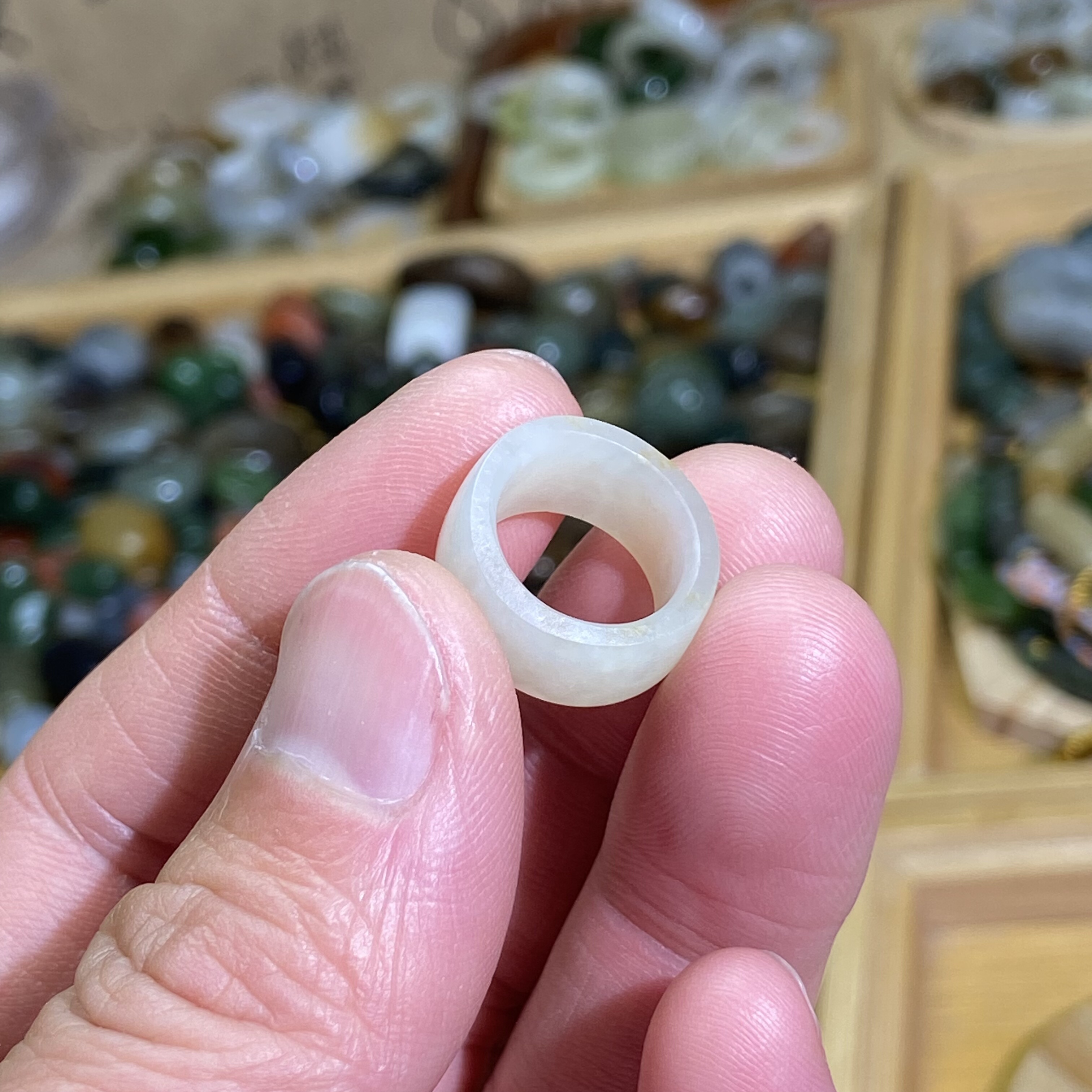 和田玉白玉籽料卡12随型跑环洒金皮满皮古风玉环文玩珠串挂饰跑圈