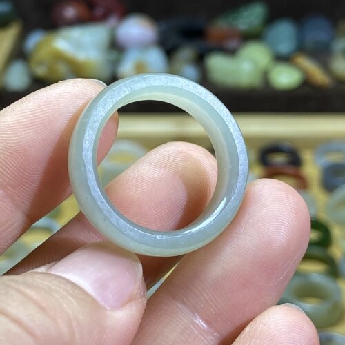 和田玉青白玉籽料卡20满皮随型戒指复古风大圈口戒圈玉环珠串挂饰