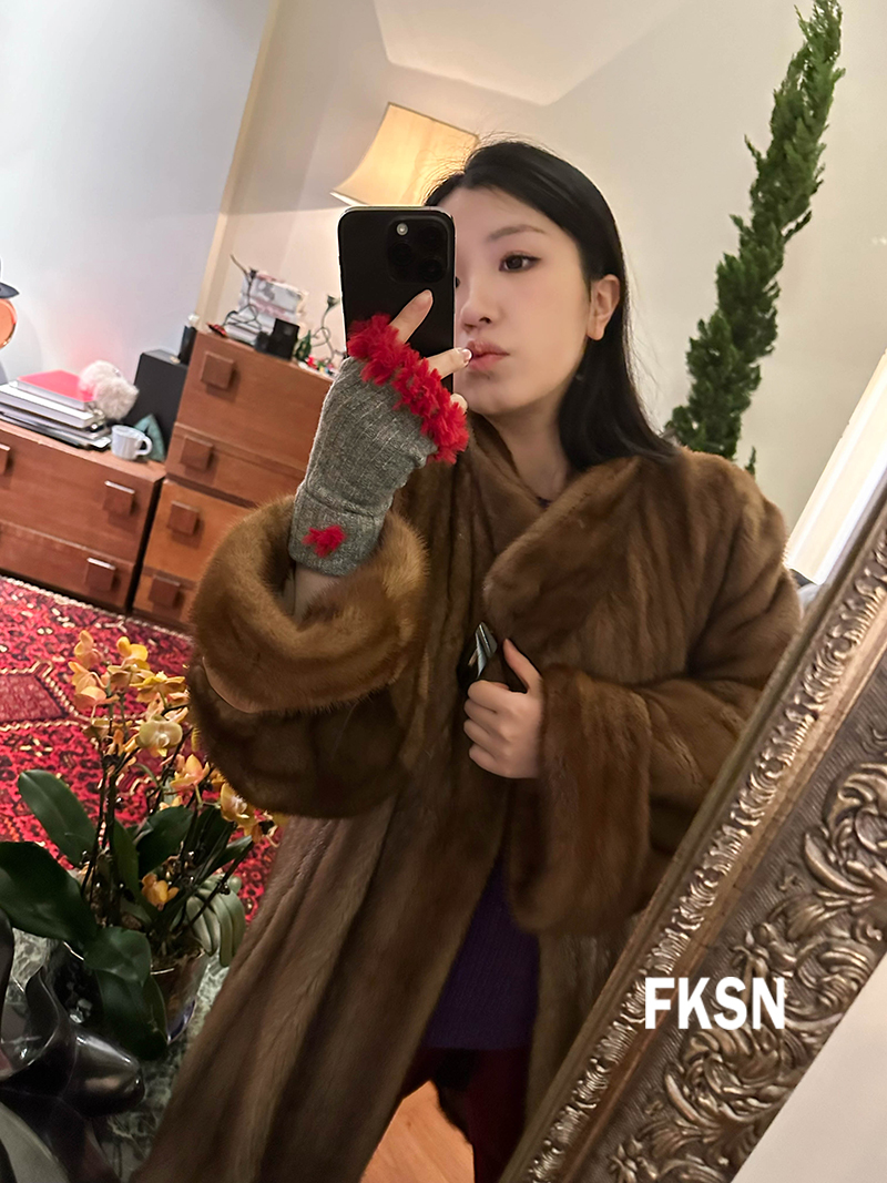 浮夸少女dayu 红色毛毛边保暖造型手套新年圣诞毛线针织