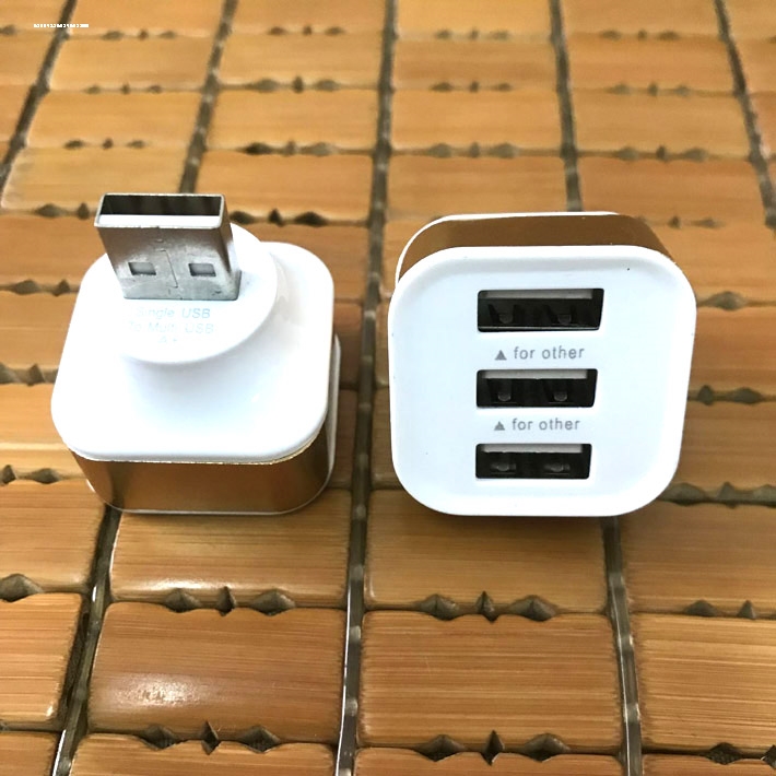 现代车载充电器手机快充点烟转换插头12v汽车内usb快速一拖三车充