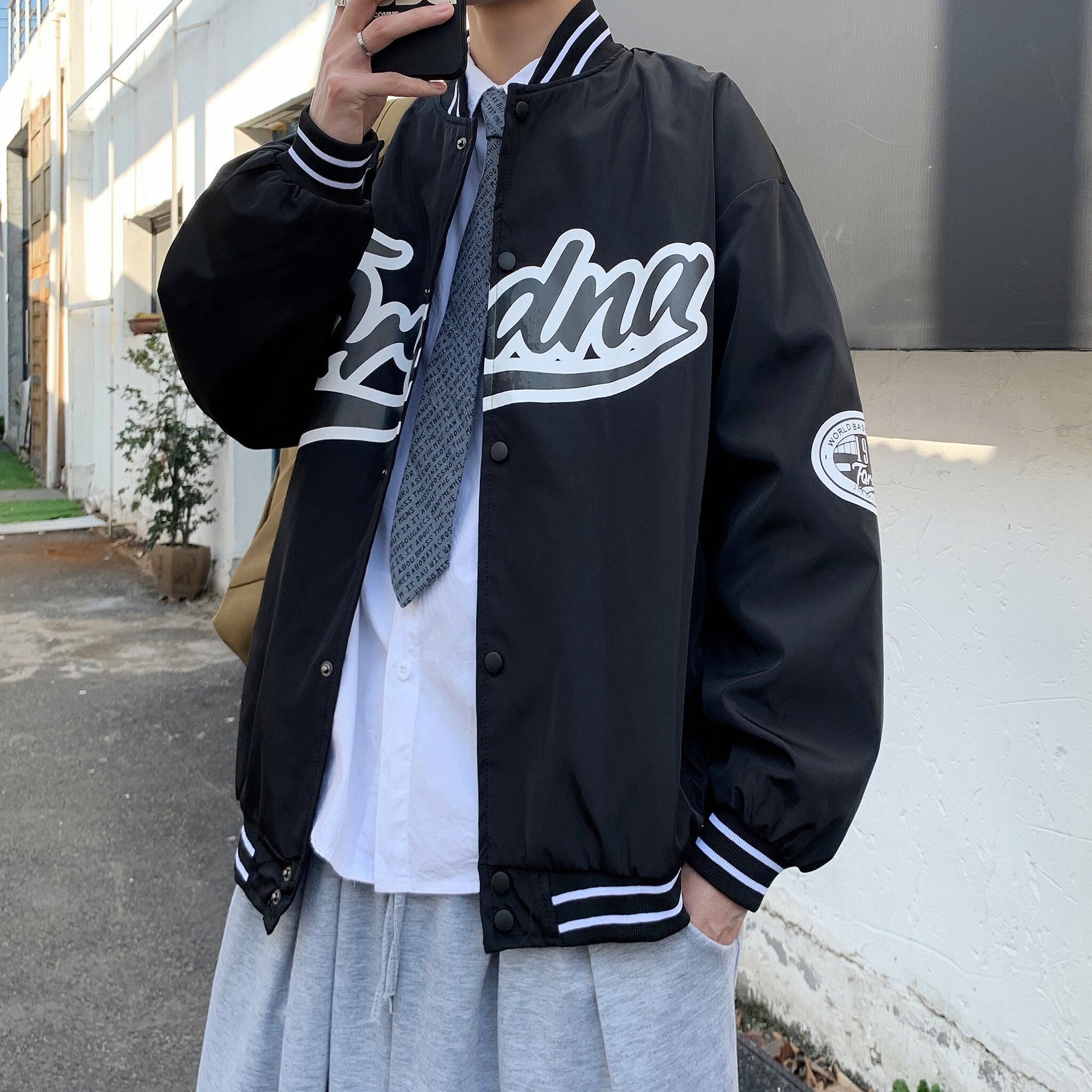 910A Y52 新款港风男士宽松休闲棒球服外套图片