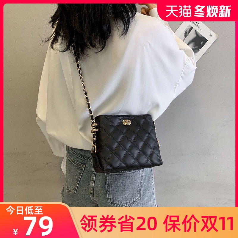 法国小众高级感包包女2020新款百搭斜挎包时尚网红小ck菱格链条包