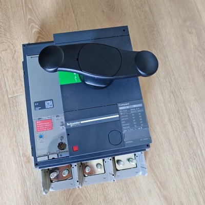 施耐德NS33466A断路器NS800N 3P MIC2.0 800直接旋转黑色手柄塑壳