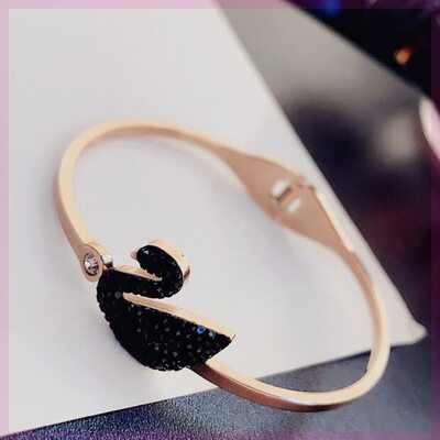 玫瑰金色黑天鹅手链女轻奢小众简约气质百搭手环手镯送闺蜜礼物