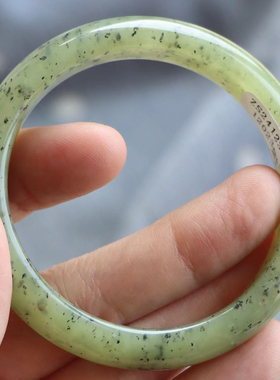 保真和田玉手镯55圈口证书12312023和田玉青绿点墨青花 黄口料
