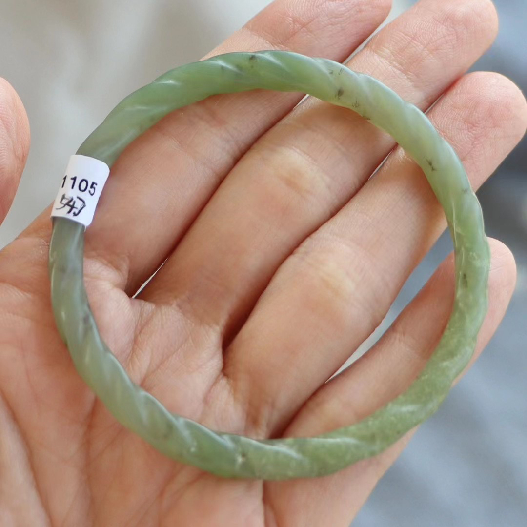 保真和田玉手镯54圈口证号10110528仿古绞丝镯 青海料晴水翠色