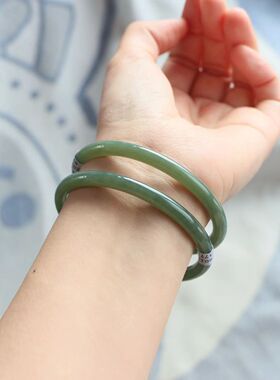 保真天然和田玉手镯58圈口证号377385且末蓝青色 新疆且末料圆条