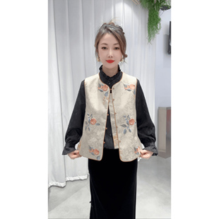 【柿柿如意】2026春秋新款新中式国风刺绣马甲女气质盘扣文艺马夹