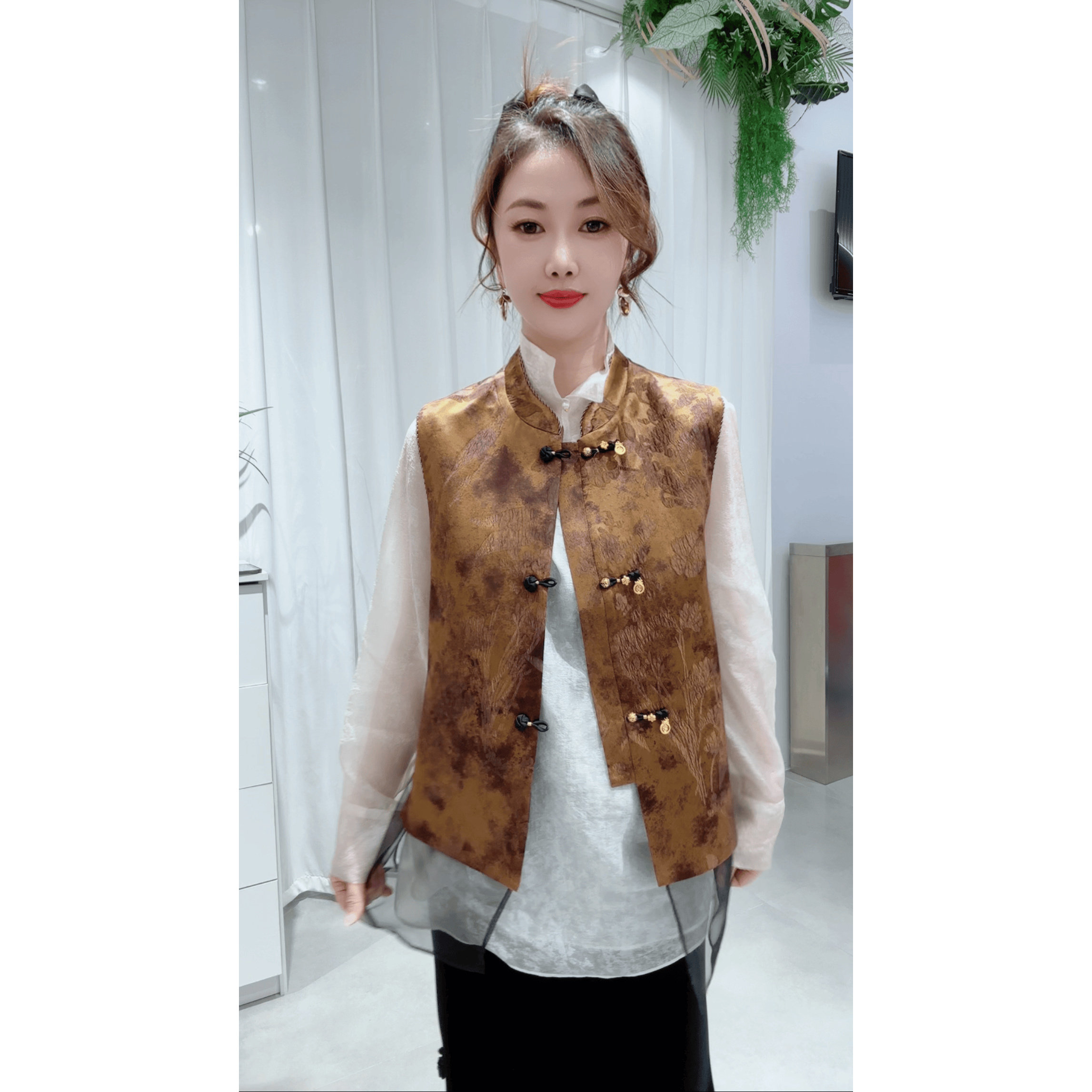 新中式复古绿色中长马甲下摆欧根纱拼接设计感立领提花国风坎肩,女装/女士精品,马夹,淘宝优惠券,粉丝福利购,淘宝优惠卷