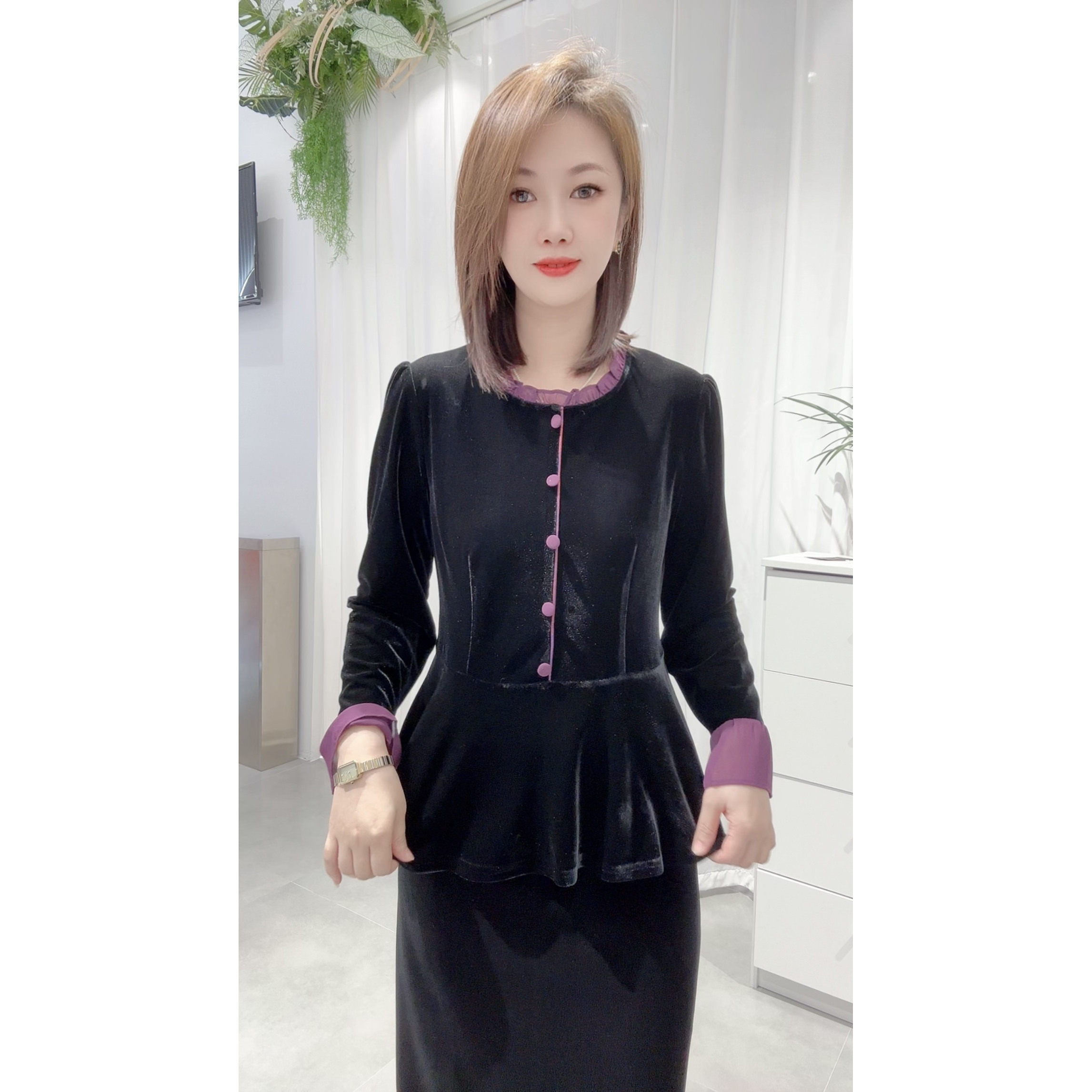 法式金丝绒衬衫女长袖小衫春秋冬新款收腰裙摆真丝上衣内搭打底衫