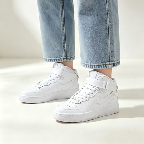 Nike Air Force 1中帮板鞋 白色 儿童款 FN1193-111