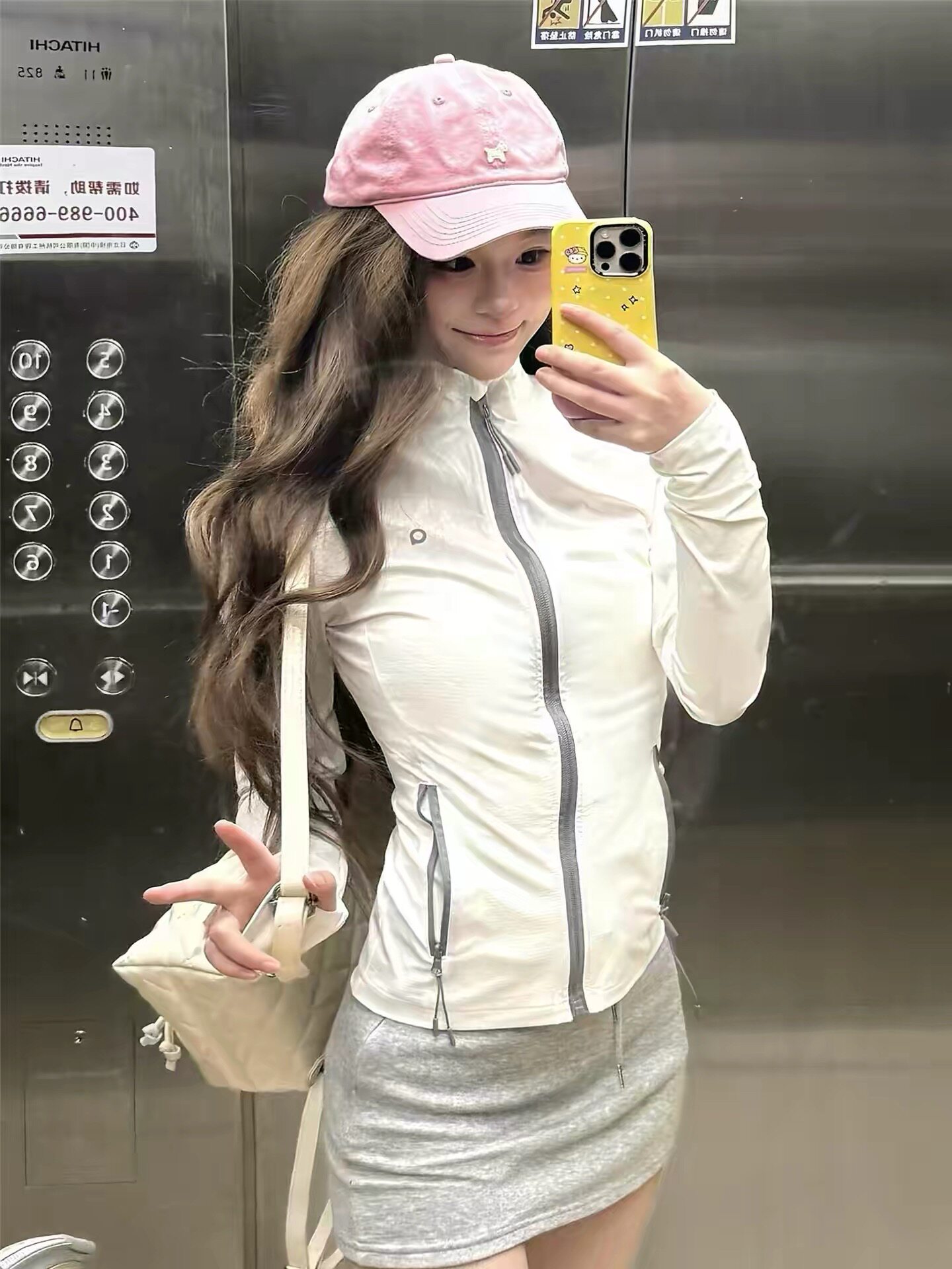 户外运动风防晒衣女2026夏季新款轻薄透气修身立领短款瑜伽防晒服