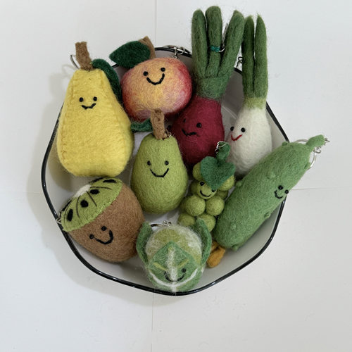 尼泊尔羊毛毡手工蔬菜钥匙扣挂件