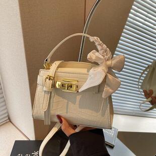 小C&K高级感鳄鱼纹手拎凯莉包女2025新款潮流单肩包小众斜挎